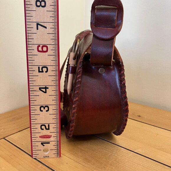 Tooled Leather Purse Small Shoulder Bag Embossed Design Wood Closure 6.5" Tall - Picture 5 of 7